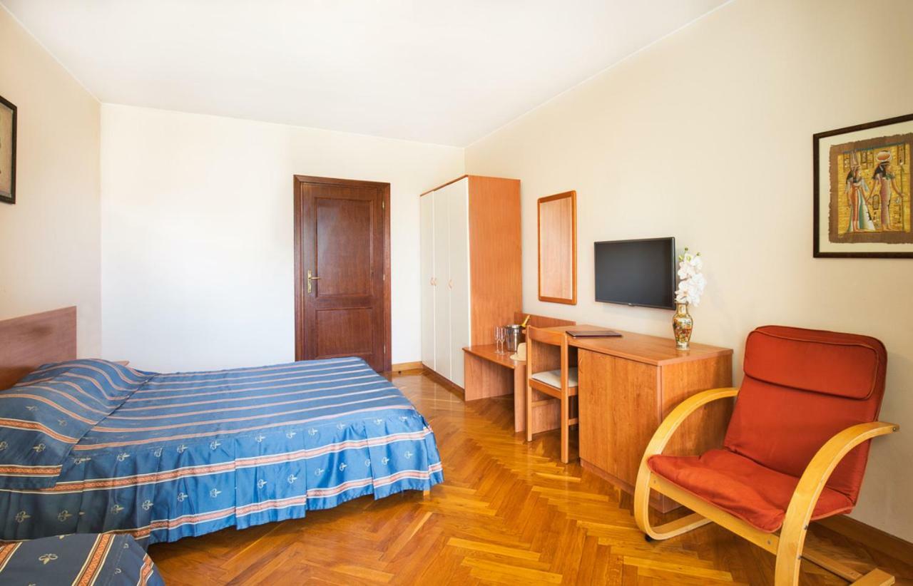 Villa Sveta Eufemija - Bed And Breakfast Rovinj Bagian luar foto