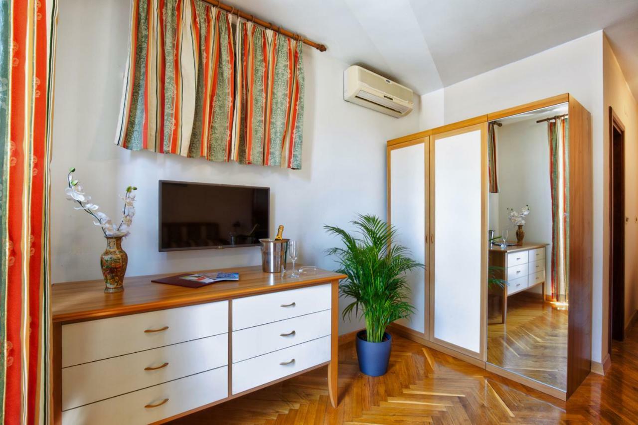 Villa Sveta Eufemija - Bed And Breakfast Rovinj Bagian luar foto